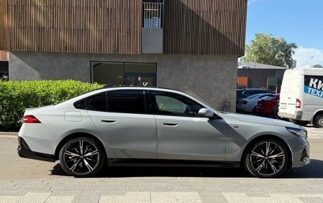 BMW 5 серия, 2025 год, 8 470 000 рублей, 12 фотография