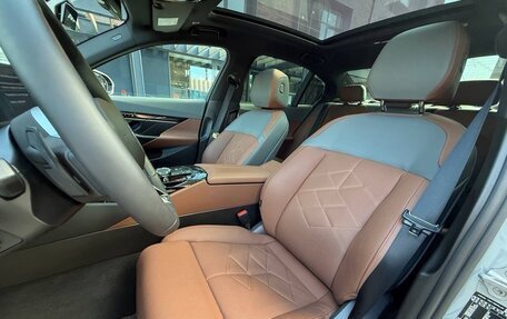 BMW 5 серия, 2025 год, 8 470 000 рублей, 15 фотография