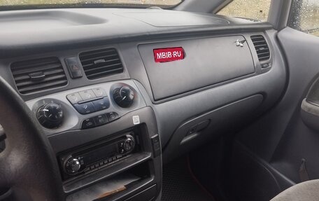Hyundai Trajet I рестайлинг, 2000 год, 450 000 рублей, 9 фотография