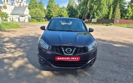 Nissan Qashqai, 2011 год, 830 000 рублей, 2 фотография