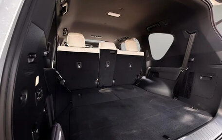 Lexus LX, 2023 год, 13 527 855 рублей, 18 фотография