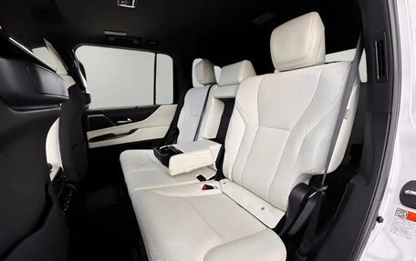 Lexus LX, 2023 год, 13 527 855 рублей, 13 фотография