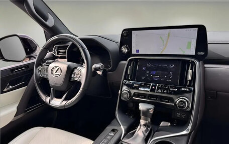 Lexus LX, 2023 год, 13 527 855 рублей, 9 фотография