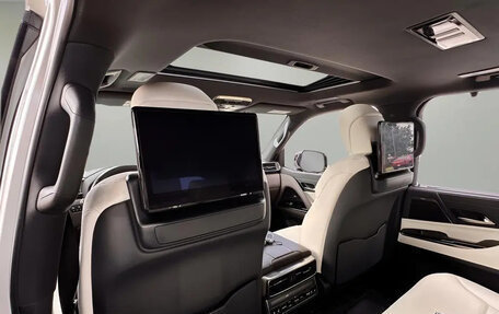 Lexus LX, 2023 год, 13 527 855 рублей, 15 фотография
