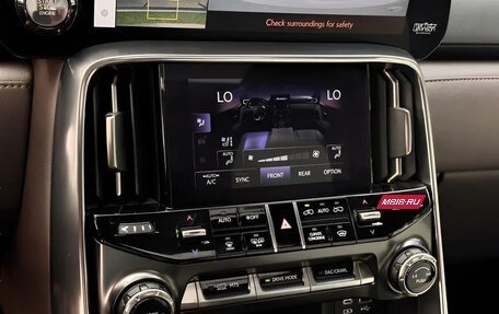 Lexus LX, 2023 год, 13 527 855 рублей, 8 фотография