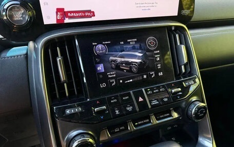 Lexus LX, 2023 год, 13 584 249 рублей, 9 фотография