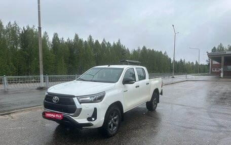 Toyota Hilux VIII, 2016 год, 2 690 000 рублей, 1 фотография