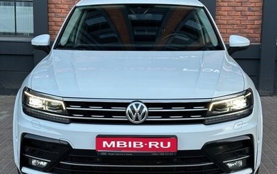 Volkswagen Tiguan II, 2019 год, 3 199 000 рублей, 1 фотография