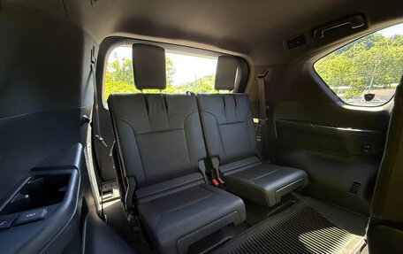Lexus LX, 2023 год, 13 584 249 рублей, 24 фотография