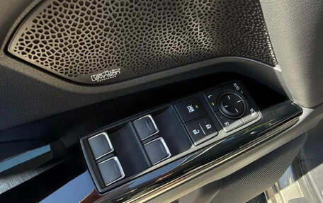 Lexus LX, 2023 год, 13 584 249 рублей, 32 фотография
