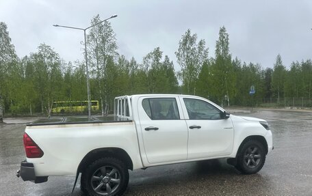 Toyota Hilux VIII, 2016 год, 2 690 000 рублей, 8 фотография