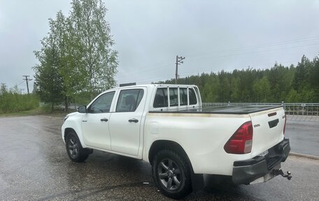 Toyota Hilux VIII, 2016 год, 2 690 000 рублей, 13 фотография