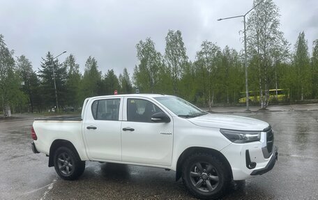 Toyota Hilux VIII, 2016 год, 2 690 000 рублей, 6 фотография
