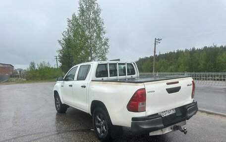 Toyota Hilux VIII, 2016 год, 2 690 000 рублей, 12 фотография