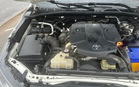 Toyota Hilux VIII, 2016 год, 2 690 000 рублей, 29 фотография