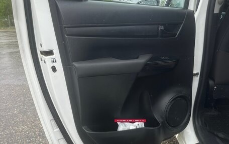 Toyota Hilux VIII, 2016 год, 2 690 000 рублей, 20 фотография