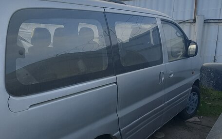 Hyundai Starex I рестайлинг, 2003 год, 350 000 рублей, 4 фотография