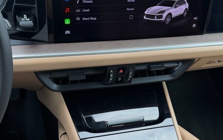 Porsche Cayenne III, 2024 год, 13 600 000 рублей, 9 фотография