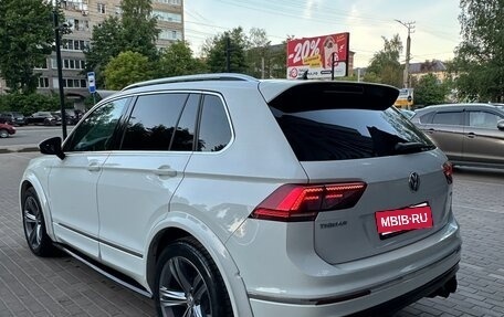 Volkswagen Tiguan II, 2019 год, 3 199 000 рублей, 3 фотография