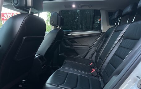 Volkswagen Tiguan II, 2019 год, 3 199 000 рублей, 10 фотография