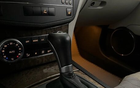 Mercedes-Benz C-Класс, 2009 год, 1 000 000 рублей, 3 фотография