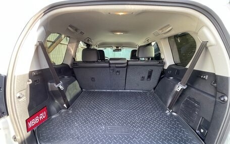 Toyota Land Cruiser Prado 150 рестайлинг 2, 2022 год, 6 200 000 рублей, 13 фотография
