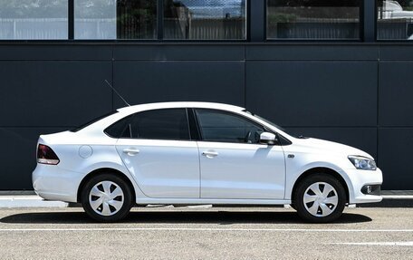 Volkswagen Polo VI (EU Market), 2011 год, 600 000 рублей, 5 фотография
