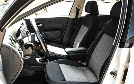 Volkswagen Polo VI (EU Market), 2011 год, 600 000 рублей, 10 фотография