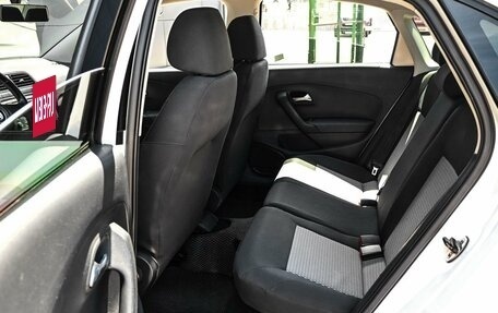 Volkswagen Polo VI (EU Market), 2011 год, 600 000 рублей, 11 фотография