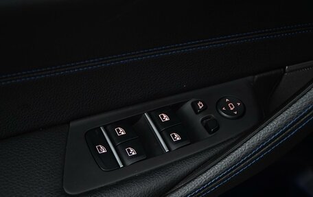 BMW 5 серия, 2019 год, 2 994 444 рублей, 16 фотография