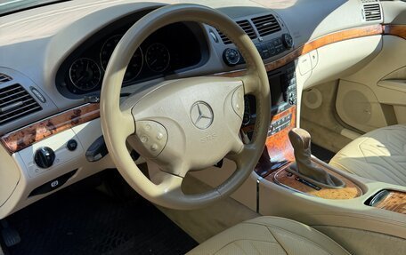 Mercedes-Benz E-Класс, 2005 год, 650 000 рублей, 7 фотография