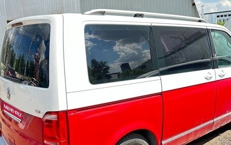 Volkswagen Caravelle T6 рестайлинг, 2015 год, 1 450 000 рублей, 1 фотография