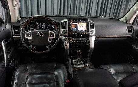 Toyota Land Cruiser 200, 2013 год, 3 719 000 рублей, 6 фотография