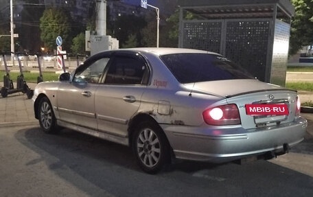 Hyundai Sonata IV рестайлинг, 2003 год, 280 000 рублей, 4 фотография