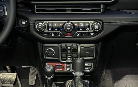 Jeep Wrangler, 2025 год, 7 850 000 рублей, 25 фотография
