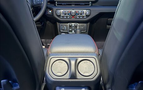 Jeep Wrangler, 2025 год, 7 850 000 рублей, 23 фотография