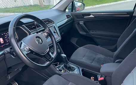 Volkswagen Tiguan II, 2019 год, 2 850 000 рублей, 6 фотография