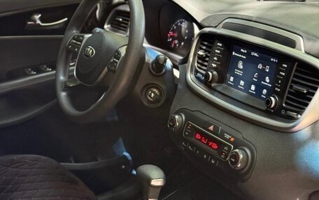 KIA Sorento III Prime рестайлинг, 2018 год, 1 600 000 рублей, 4 фотография