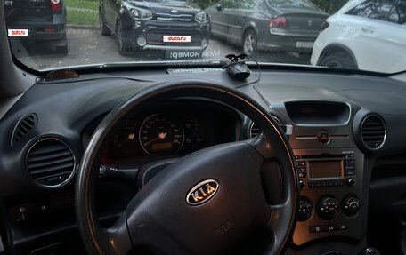 KIA Carens III (RP), 2011 год, 599 000 рублей, 6 фотография