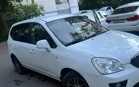 KIA Carens III (RP), 2011 год, 599 000 рублей, 5 фотография