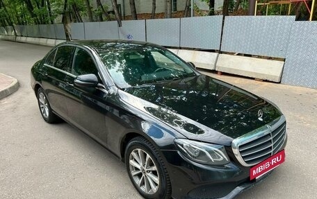 Mercedes-Benz E-Класс, 2019 год, 1 850 000 рублей, 7 фотография