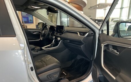 Toyota RAV4, 2025 год, 4 110 000 рублей, 9 фотография