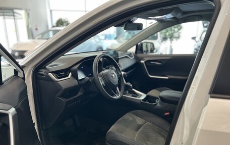 Toyota RAV4, 2025 год, 4 110 000 рублей, 13 фотография