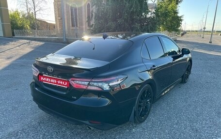 Toyota Camry, 2021 год, 3 180 000 рублей, 6 фотография