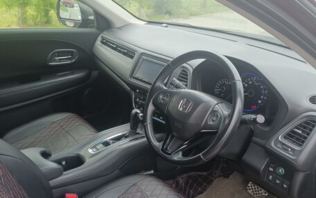 Honda Vezel, 2014 год, 1 400 000 рублей, 9 фотография