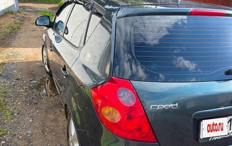 KIA cee'd I рестайлинг, 2008 год, 250 000 рублей, 12 фотография