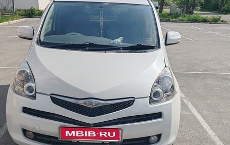 Toyota Ractis I, 2008 год, 650 000 рублей, 1 фотография