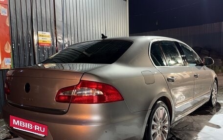 Skoda Superb III рестайлинг, 2011 год, 980 000 рублей, 5 фотография