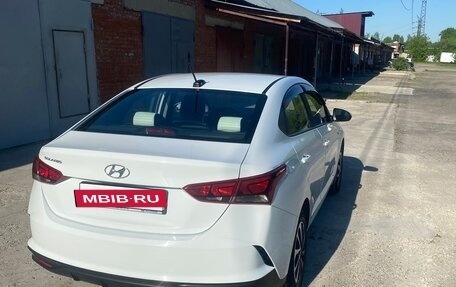 Hyundai Solaris II рестайлинг, 2020 год, 1 650 000 рублей, 2 фотография