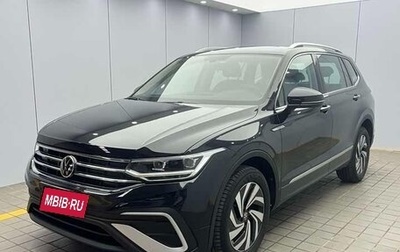 Volkswagen Tiguan II, 2023 год, 2 080 000 рублей, 1 фотография